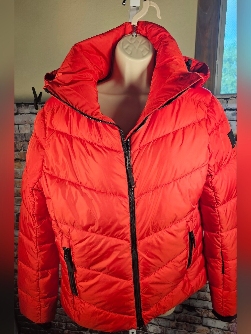 Bogner Fire + Ice Saelly2-D Women’s Down Puffer Ski Jacket Red EU 40 US 10 NWT